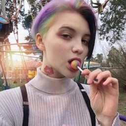 hihihihi131's Avatar