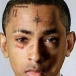EzymartEmployee's Avatar