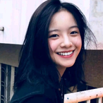 Caroline_Pomelo's Avatar'