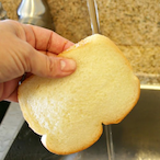 moist_bread.exe's Avatar'