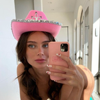 Iana_Rhoades.05's Avatar'