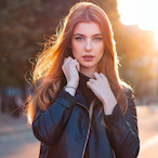 L0veLy-.-.-'s Avatar'