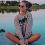 Lara_17's Avatar'