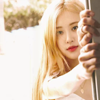 Ros1eAnne's Avatar'