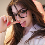 r7_-'s Avatar'