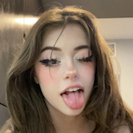 HannahStuckPlat's Avatar'