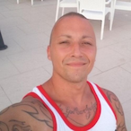 b-e-n-n-y-950's Avatar'