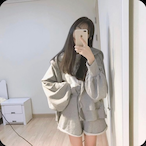 y_u_n_a's Avatar'