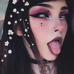 y3u blow's Avatar'