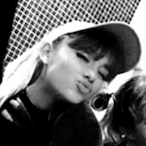 vivantyves's Avatar'